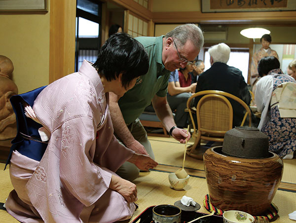 Hands-on Experiences with Japanese Culture at an Ancient Japanese Temple and Traditional House